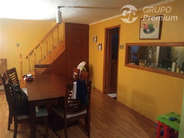 Casa en venta en Entre Isla Tenglo y Golfo de Reloncaví. En Canal Beagle, Viña del Mar - 3 dormitorios, 2 baños