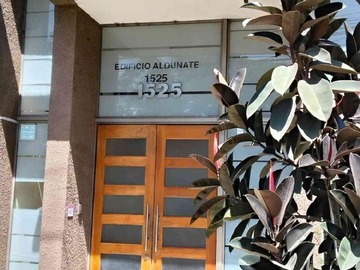 Departamento en venta en Aldunate, Santiago - 3 dormitorios, 1 baño