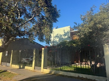 Casa en venta en Coquimbo, Coquimbo - 8 dormitorios, 4 baños