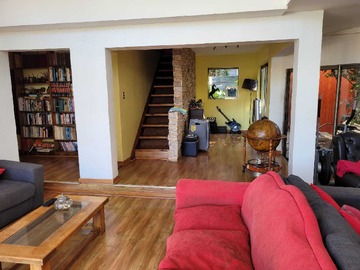 Casa en arriendo mensual en Casa 6 D, 2E, a 4 cuadras Colegio Alemán. (169310), Viña del Mar - 6 dormitorios, 2 baños