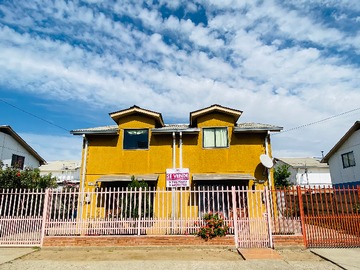 Casa en venta en Pasaje 5, Retiro - 5 dormitorios, 2 baños