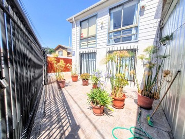 Casa en venta en Amplia casa 4d/3b en barrio tranquilo (140215), Maipú - 3 dormitorios, 3 baños