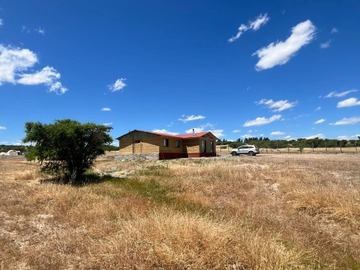 Parcela en venta en Vendemos parcela con casa en fundo el peral, pencahue, Pencahue - 6 dormitorios, 2 baños
