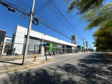 Bodega en arriendo mensual en Autopista Vespucio / Av. José Miguel Infante, Renca - 3 baños