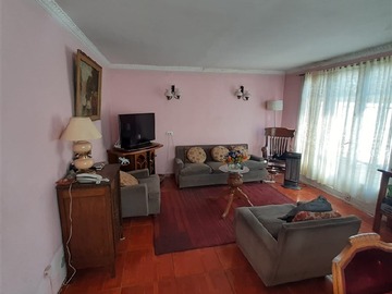 Casa en venta en Se vende gran casa a 2 cuadra metro el parron 3d1b 3 estac., La Cisterna - 3 dormitorios, 1 baño