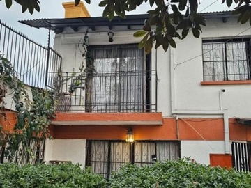 Casa en venta en Trinidad con vicuña mackenna, La Florida - 3 dormitorios, 2 baños