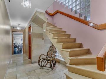 Casa en venta en Casa de 03 pisos en Venta - AC: 450m2 (105223), Iquique - 5 dormitorios, 5 baños