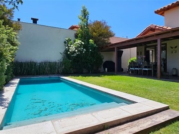 Venta / Casa / Colina