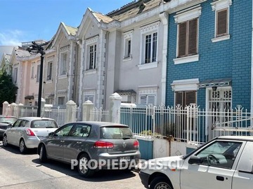 Casa en venta en Viña del Mar / Parque Bustamante, Providencia - 11 dormitorios, 3 baños