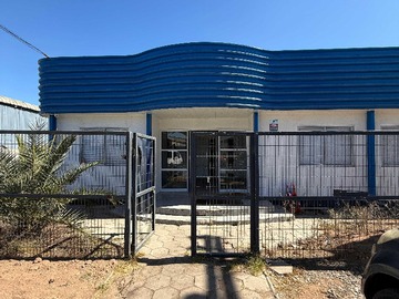 Terreno Industrial en arriendo mensual en Arriendo oficina + galpón, barrio industrial (176857), Coquimbo - 3 baños