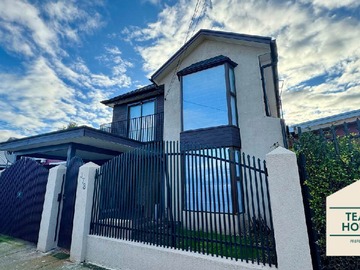 Casa en venta en Calle Puerto Aysen 378, Valdivia - 3 dormitorios, 3 baños