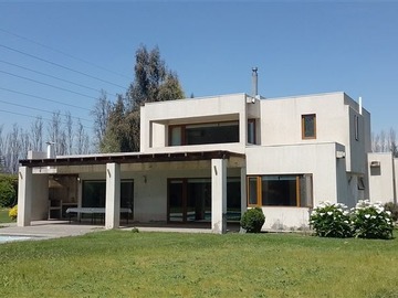 Casa en venta en Vendo Casa 5 Dorm. Condominio Agarrobal II Norte, MZ X; Chicureo, Colina - 5 dormitorios, 5 baños