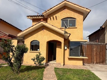 Casa en arriendo mensual en Condominio nova florida, La Serena - 4 dormitorios, 2 baños