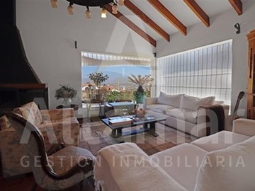 Casa en venta en San Joaquin, La Serena - 8 dormitorios, 5 baños