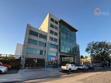Oficina en venta en Planta libre en Edificio Bicentenario Talca (102499), Talca - 8 baños