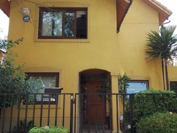 Casa en venta en Altos de La Arboleda - Peñalolén (173259), Peñalolén - 4 dormitorios, 3 baños