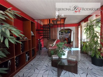 Casa en venta en Casa esquina en Cerro O´Higgins, Valparaíso - 4 dormitorios, 2 baños