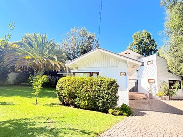 Casa en venta en Hogar Ideal para Inversión Segura (159932), Las Condes - 4 dormitorios, 4 baños