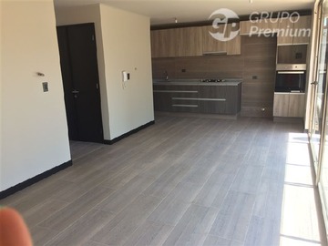 Casa en arriendo mensual en Pedro fontova/ maitenes/ strip center, Huechuraba - 3 dormitorios, 3 baños