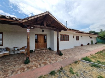 Casa en venta en Los Cruceros, San Fernando - 4 dormitorios, 3 baños