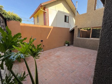 Casa en arriendo mensual en Viña del Mar, Viña del Mar - 4 dormitorios, 3 baños