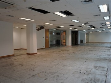 Oficina en arriendo mensual en Av. El Bosque 101, Las Condes - 6 baños