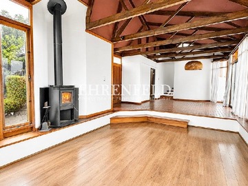 Casa en arriendo mensual en Granada, Viña del Mar - 5 dormitorios, 4 baños
