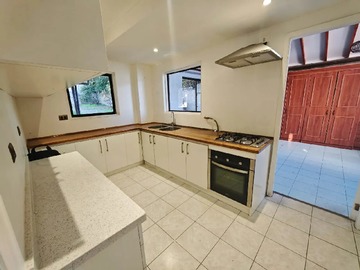 Casa en venta en Bosques de montemar, Concón - 5 dormitorios, 3 baños