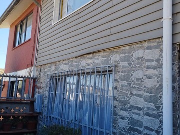 Casa en venta en Se Vende Casa de 2 Pisos en Alto Mirador - 3 dormitorios, 1 baño