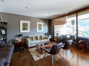 Departamento en venta en Departamento con gran patio privado (6260), Lo Barnechea - 4 dormitorios, 4 baños