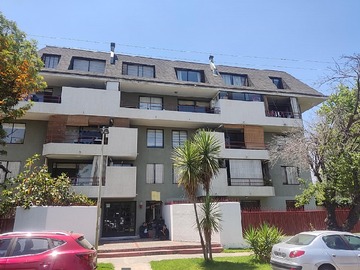 Departamento en venta en Vende Depto con Patio/ Las Condes - 3 dormitorios, 2 baños