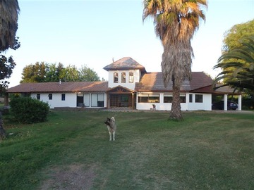 Casa en venta en Avda Peñaflor con Las Palmeras, condominio, Peñaflor - 6 dormitorios, 5 baños