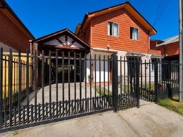 Casa en venta en Curicó, Curicó - 4 dormitorios, 2 baños