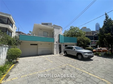 Local Comercial en arriendo mensual en Metro Tobalaba, Providencia - 6 baños