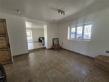 Parcela en arriendo mensual en Irarrázaval, Santa María - 4 dormitorios, 3 baños