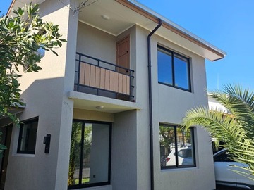 Casa en arriendo mensual en Cercana a plaza de armas, Chillán - 4 dormitorios, 3 baños