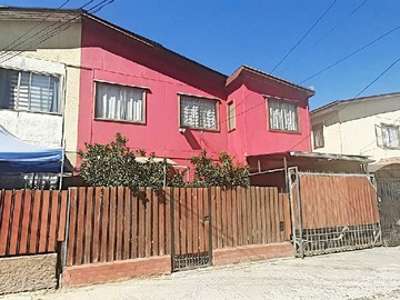 Casa en venta en Calle Alcalde Alejandro Peralta (154741), Villa Alemana - 4 dormitorios, 2 baños