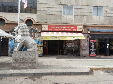 Local Comercial en arriendo mensual en Gran Visibilidad para Tu Negocio (178358), Santiago - 2 baños