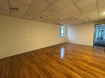 Oficina en arriendo mensual en 3 Oriente, Viña del Mar - 5 baños