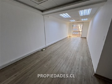 Oficina en arriendo mensual en Avda. Providencia con Pedro de Valdivia, Providencia - 1 dormitorio, 1 baño