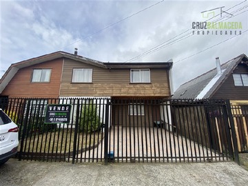 Casa en venta en Parque Cardonal, Puerto Montt - 4 dormitorios, 2 baños