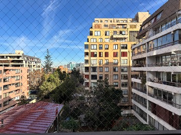 Departamento en arriendo mensual en Moderno Depto Las Condes Excelente Conectividad (175906), Las Condes - 2 dormitorios, 2 baños