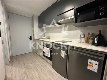Departamento en arriendo mensual en Manuel Antonio Tocornal 678, Santiago - 1 baño