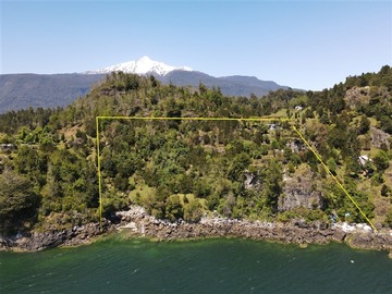 Terreno en venta en Venta de terreno a orilla de mar en isla marimeli, cochamó., Cochamó - 1 dormitorio, 1 baño