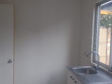 Casa en arriendo mensual en Larapinta Poniente 3228, Lampa - 3 dormitorios, 1 baño