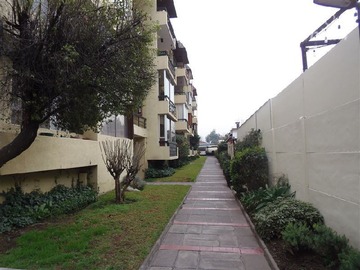 Departamento en venta en Av. Príncipe de Gales con Monseñor Edwards, La Reina - 3 dormitorios, 2 baños