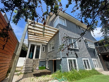 Casa en venta en Los Pescadores, Concón - 6 dormitorios, 3 baños