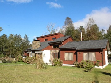 Casa en venta en Condominio Puerta del Bosque, Villarrica - 5 dormitorios, 3 baños
