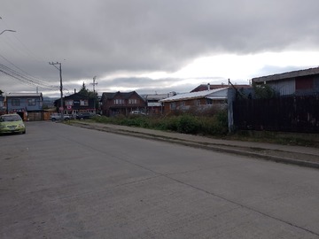 Terreno en venta en Balmaceda esquina Orden y Patria, Futrono