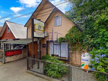Casa en venta en Carlos Hilker 381, Valdivia, Los Ríos 5090000, Chile, Valdivia - 4 dormitorios, 2 baños